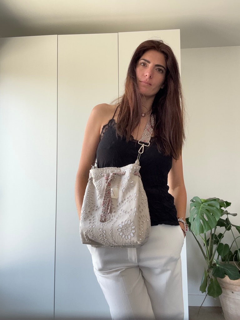 SAC SEAU DENTELLA