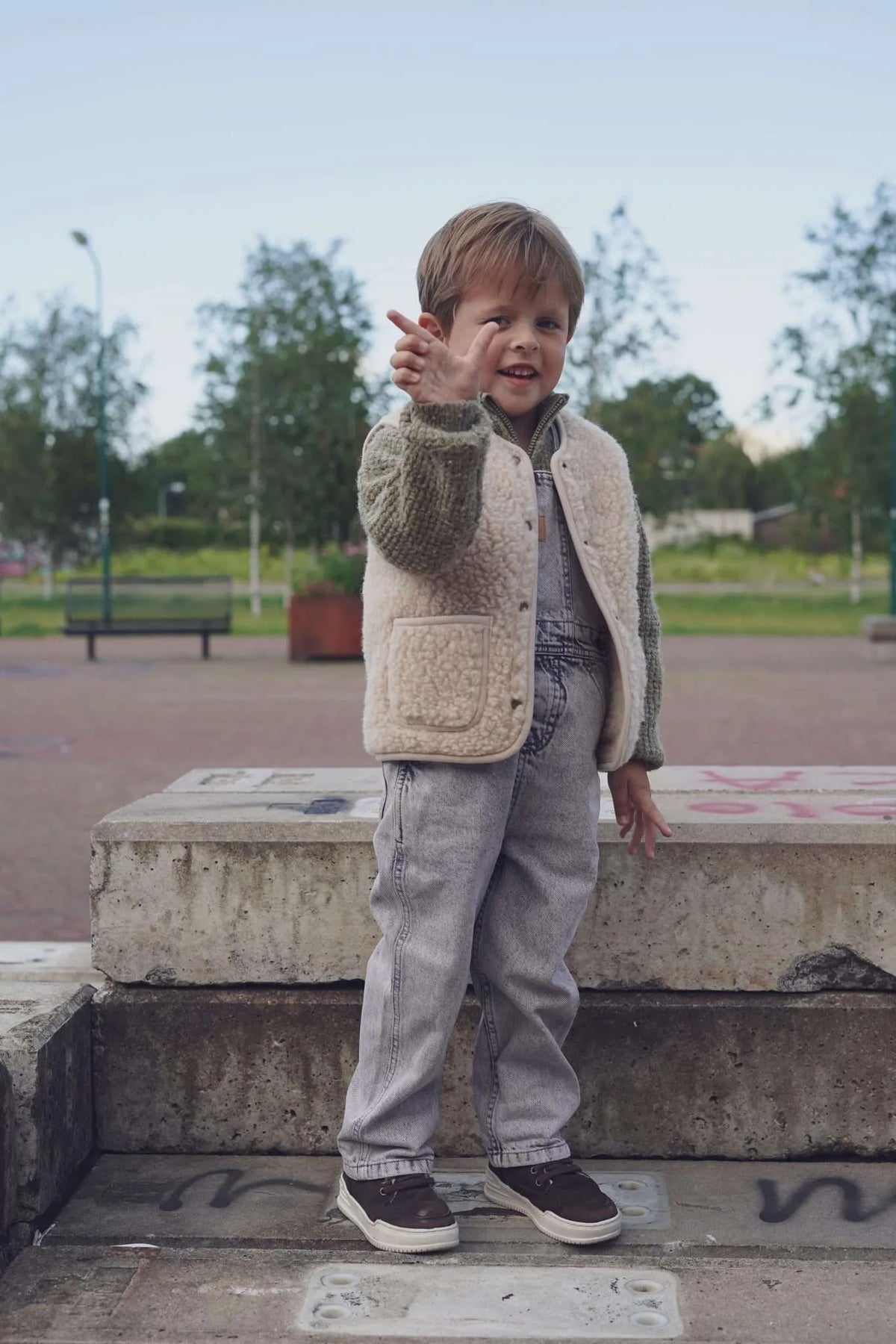 Cocoon enfant, le gilet sans manche en laine mérinos beige